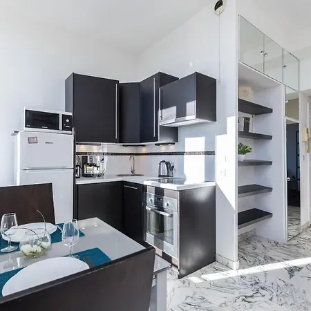 Open View 1 Bdr Swimming Pool & Garage Apartment *